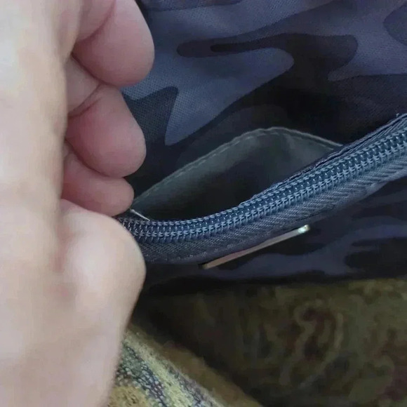 NWOT Baggallini Joey Bag Small Crossbody - Picture 9 of 10